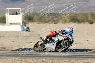 media/Dec-07-2025-CVMA (Sun) [[3e7d2de5dc]]/Race 17-Amateur Formula Middleweight/